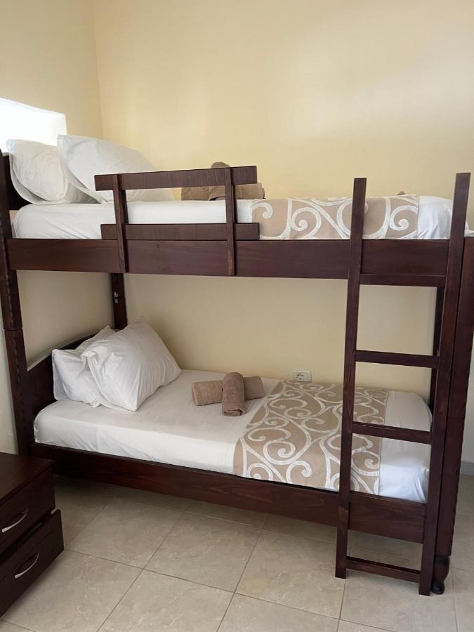 Bluemoon Suites Sarandë Eksteriør bilde