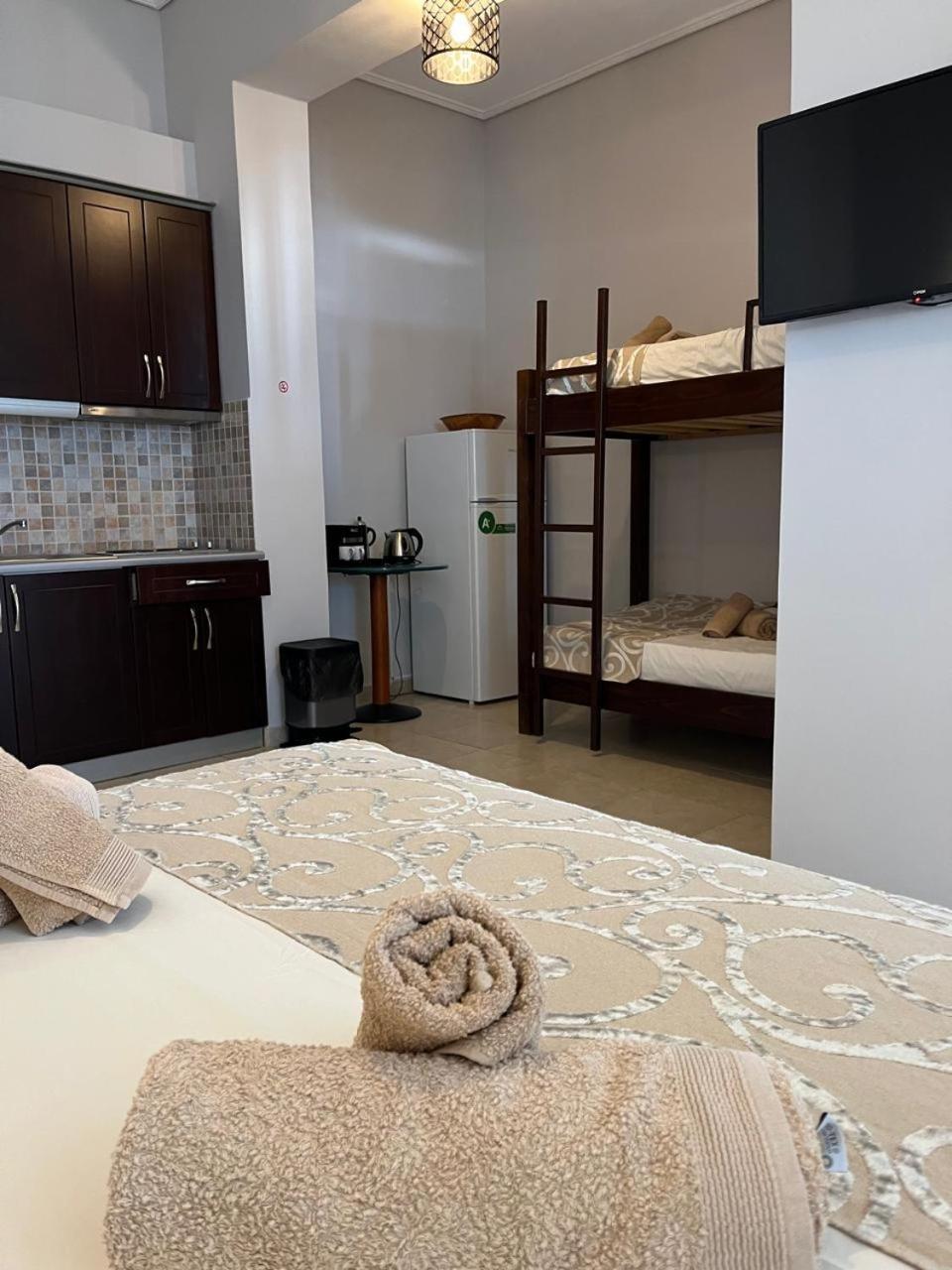 Bluemoon Suites Sarandë Eksteriør bilde