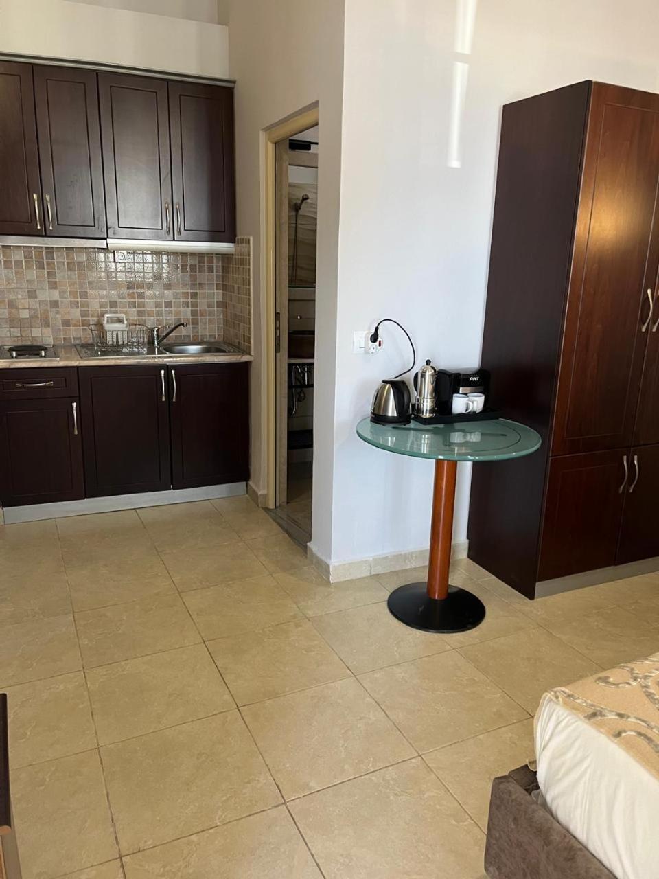 Bluemoon Suites Sarandë Eksteriør bilde